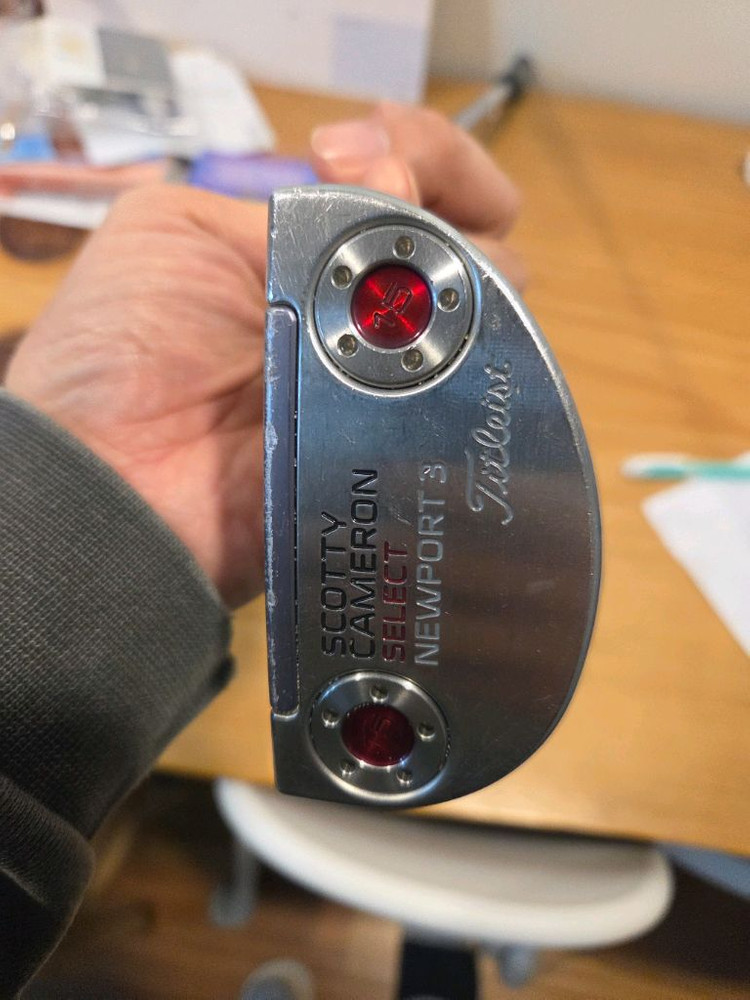 스카티카메론 뉴포트3 말렛 퍼터 이미지