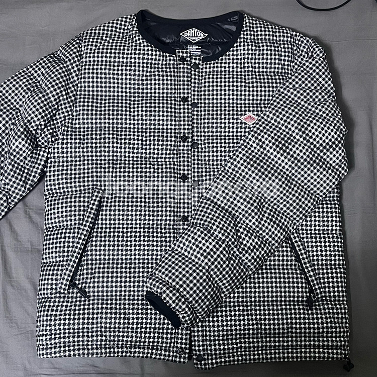 단톤 이너 다운 크루넥 자켓 팔아요.--1