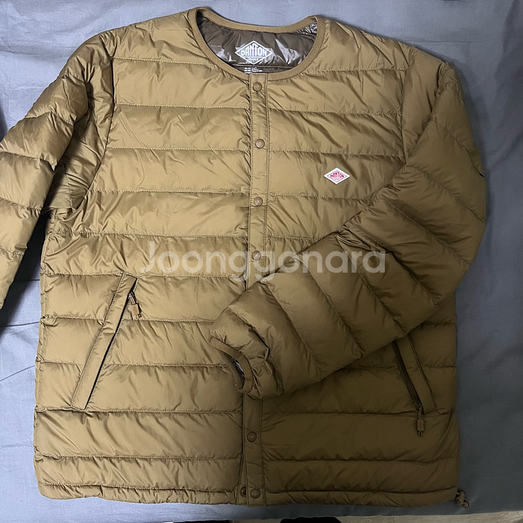 단톤 크루넥 이너 다운 자켓 팔아요.--1