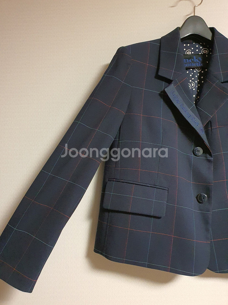 럭키슈에뜨 레터링 디테일 자켓 36 사이즈--6