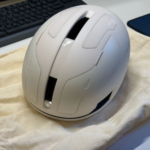 펠코너 2vi 파노말 오프화이트 자전거 헬멧 M사이즈