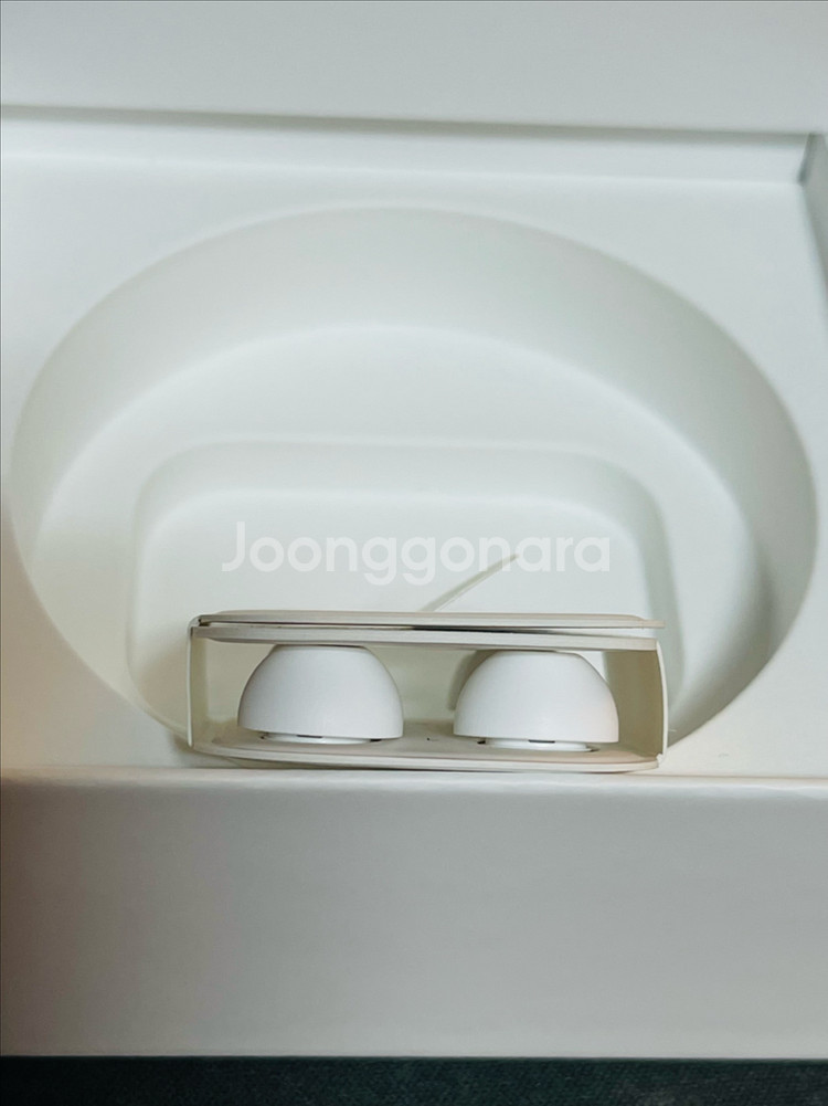 에어팟 프로2 c타입 무선충전 새상품급(2회사용)--2