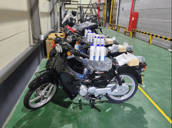 혼다 슈퍼커브 110 배달용 오토바이 이미지