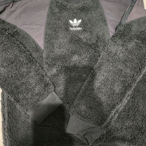 아디다스키즈 맨투맨