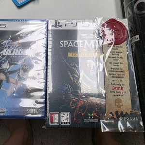 PS5 스텔라블레이드 워해머스페이스마린2 골드에디션새제품 팝니다.
