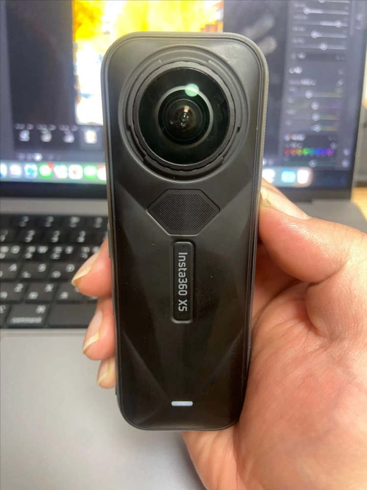 인스타360 X5 + 정품 3M 셀피스틱 세트 판매합니다. - 안심되는 중고거래