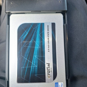 2.5인치 ssd 1tb 판매합니다. 마이크론 mx500.외장케이스포함.택포7.5만.