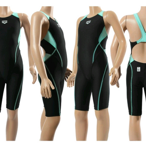 새상품 아레나 25년출시 주니어 4부 선수용 수영복