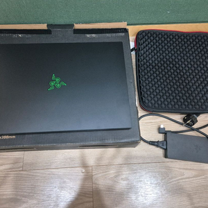 레이저블레이드 18 게이밍 4090노트북