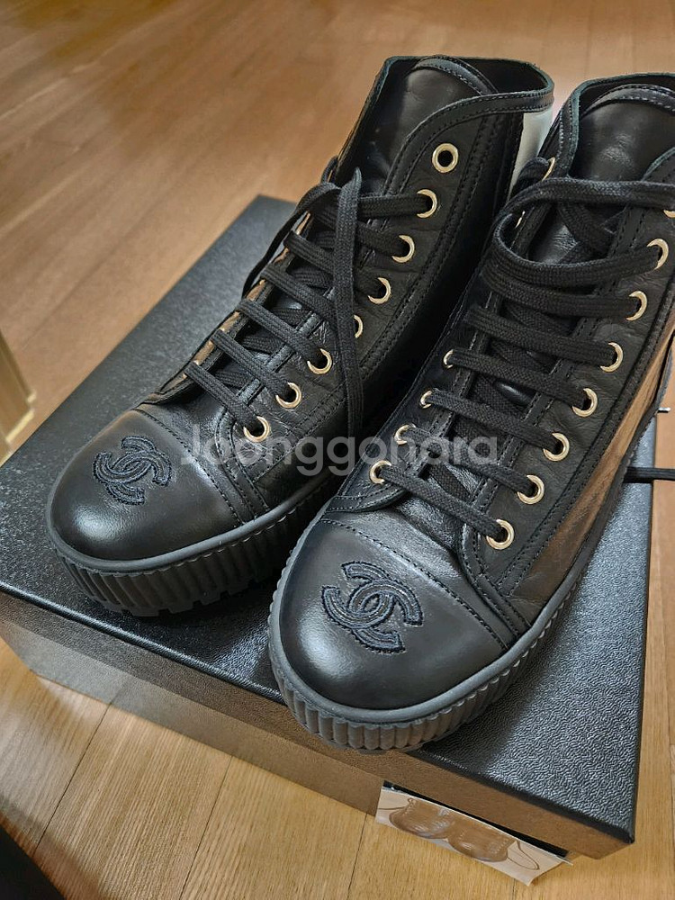 샤넬 하이탑 워커--0