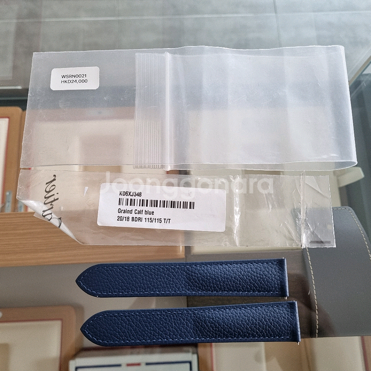 까르띠에 롱드솔로 L 로얄 블루 송아지 가죽줄 20mm--0