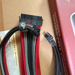 ASUS ROG MAXFINDER 슬리빙케이블 이미지
