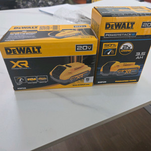 디월트 20V 파워스택 배터리 5Ah+3.5Ah 새제품