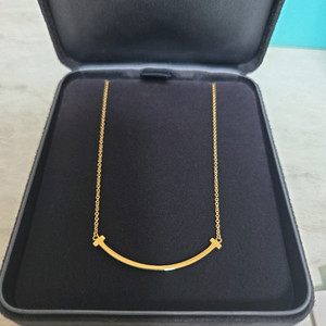 정품 티파니 티스마일 스몰 18K옐로우골드 195만원->119만원 팝니다.