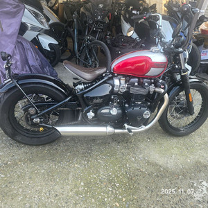 19년식 트라이엄프 바버 이미지