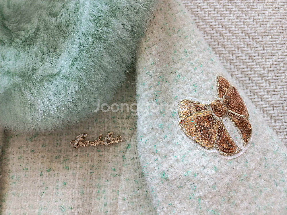 프렌치캣 퍼 카라 모직코트 130--3