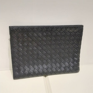 보테가베네타 블랙 인트레치아토 클러치백
