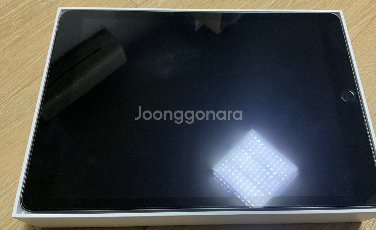 아이패드 9세대 셀룰러 64GB 스페이스그레이 판매합니다--10