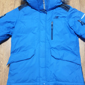 1238 뉴발란스 오리털 패딩 90~95 사이즈입니다