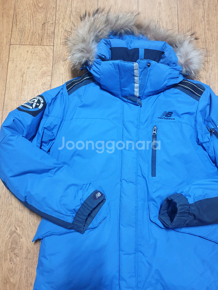 1238 뉴발란스 오리털 패딩 90~95 사이즈입니다--3