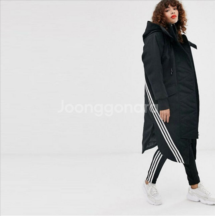 패셔너블한 아디다스 야상형 롱패딩 여성 라지이지만 프리사이즈--3