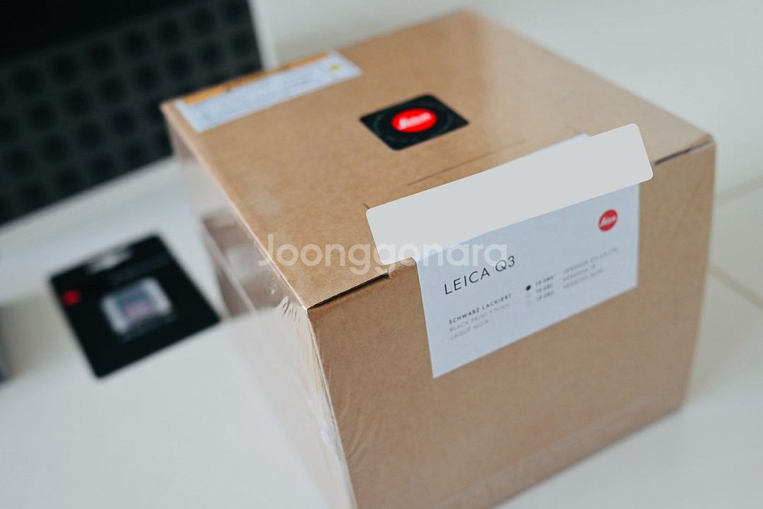 라이카q3 28mm 미개봉,정품황동썸그립45만원포함--1