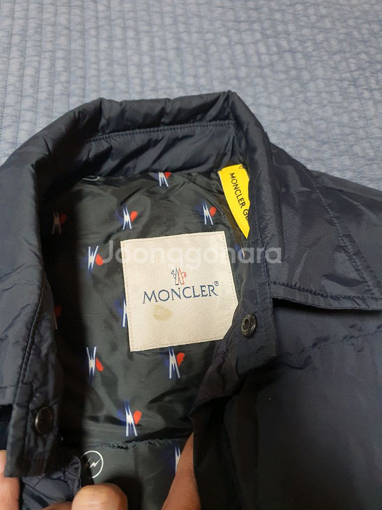 새거 몽클레어 셔츠형패딩 자켓 L사이즈 팔아요--5