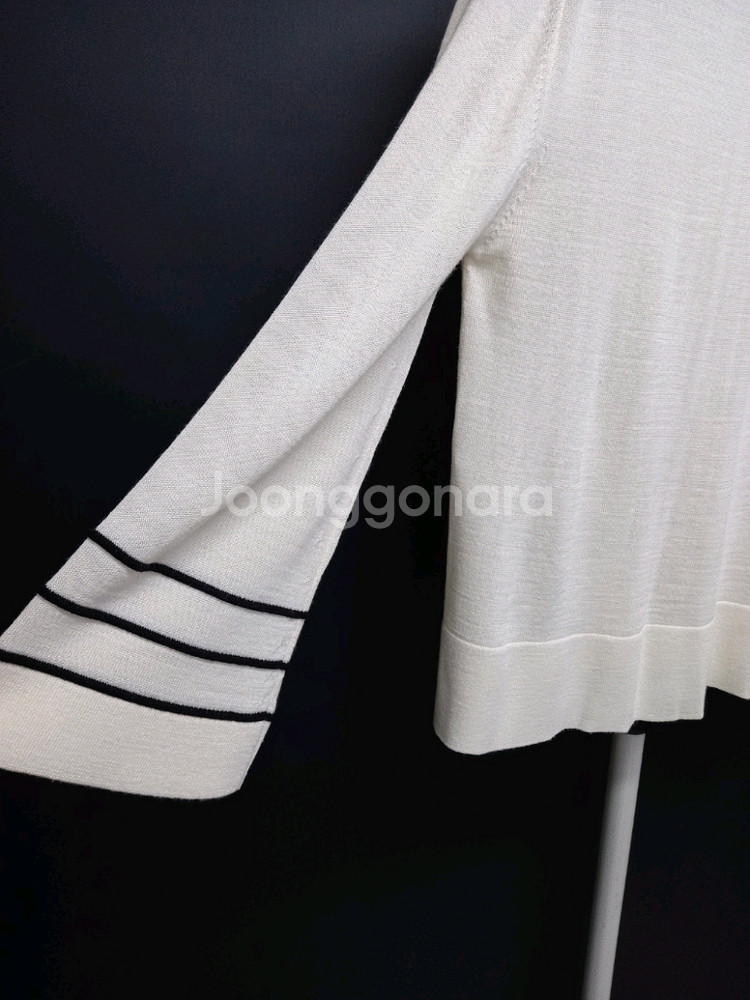 돌체비타 춘추동 울 니트블라우스 F 44-66--5