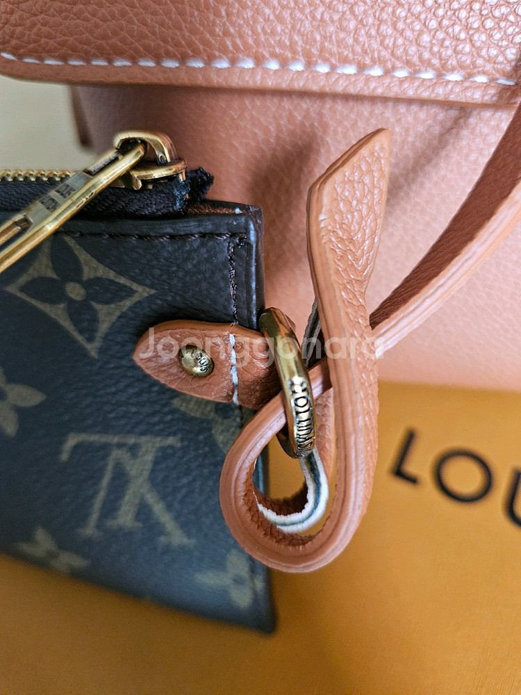 루이비통 가방 판매해요--8