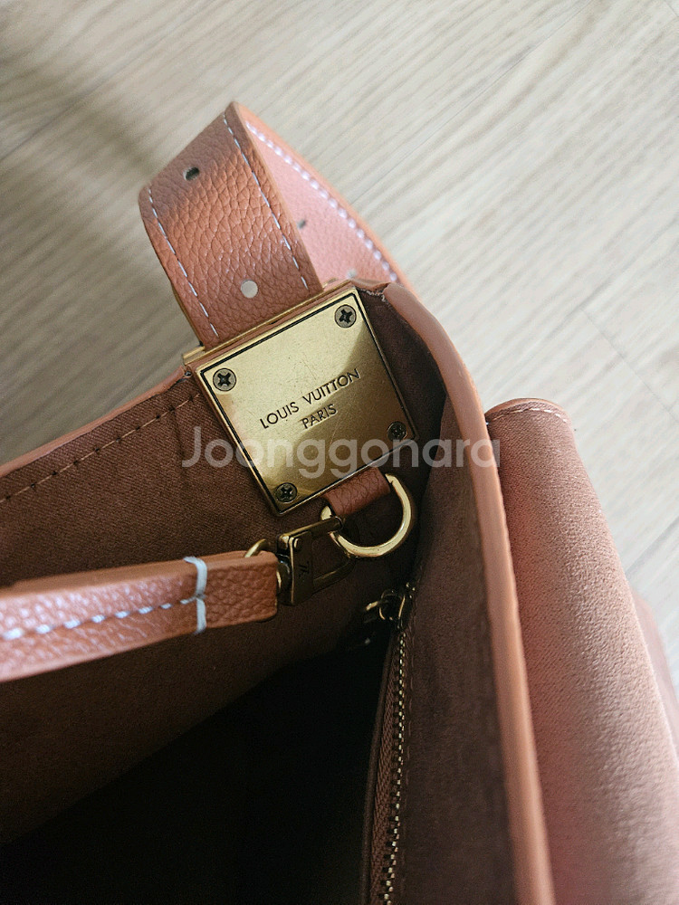 루이비통 가방 판매해요--4