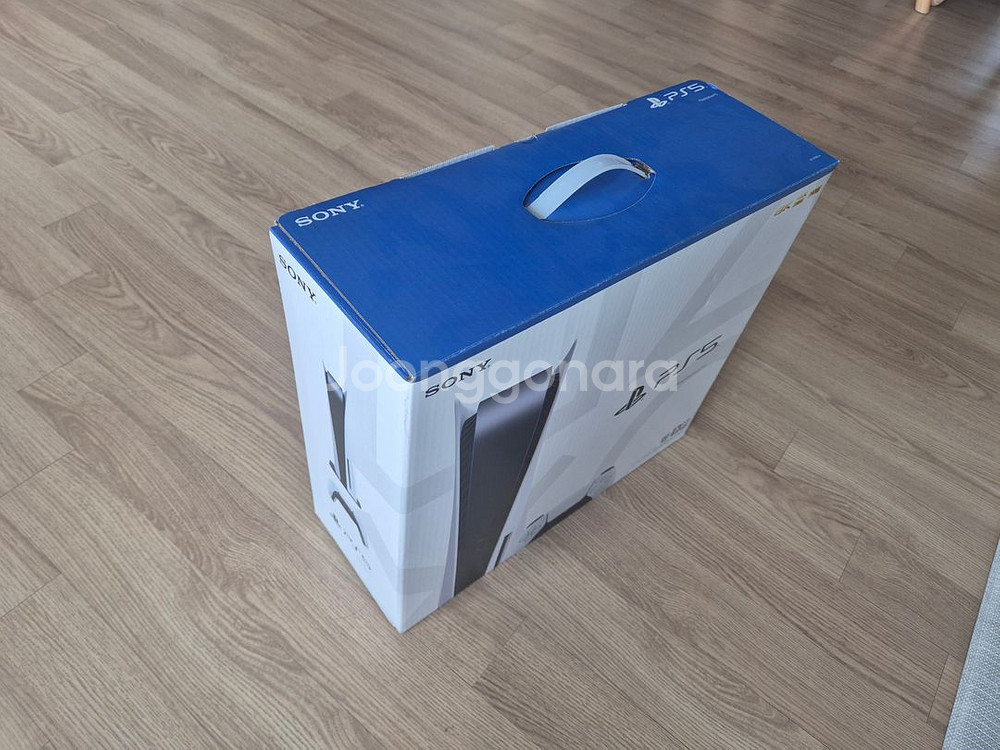 ps5 디스크버전 초기형 풀박스 상태극상 (택포41 + ps4 몬헌 알씨디)--0