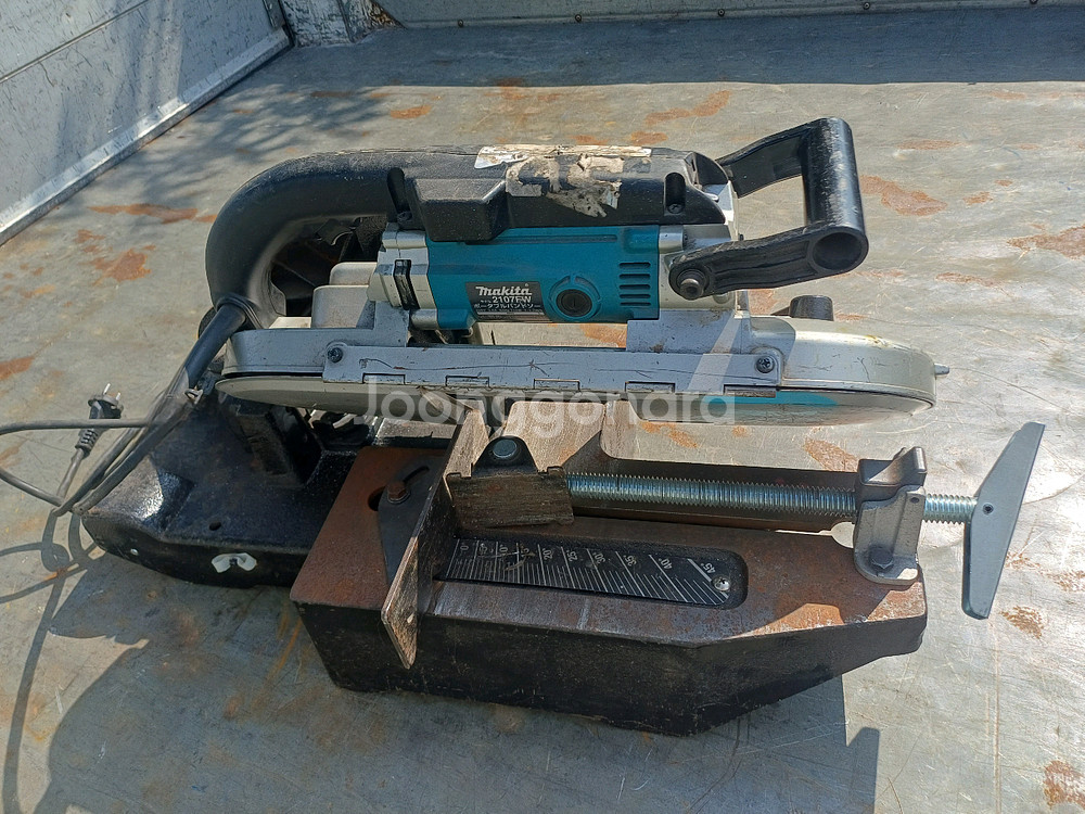 마끼다 밴드쏘. 고무 러버 9개 판매해요--1