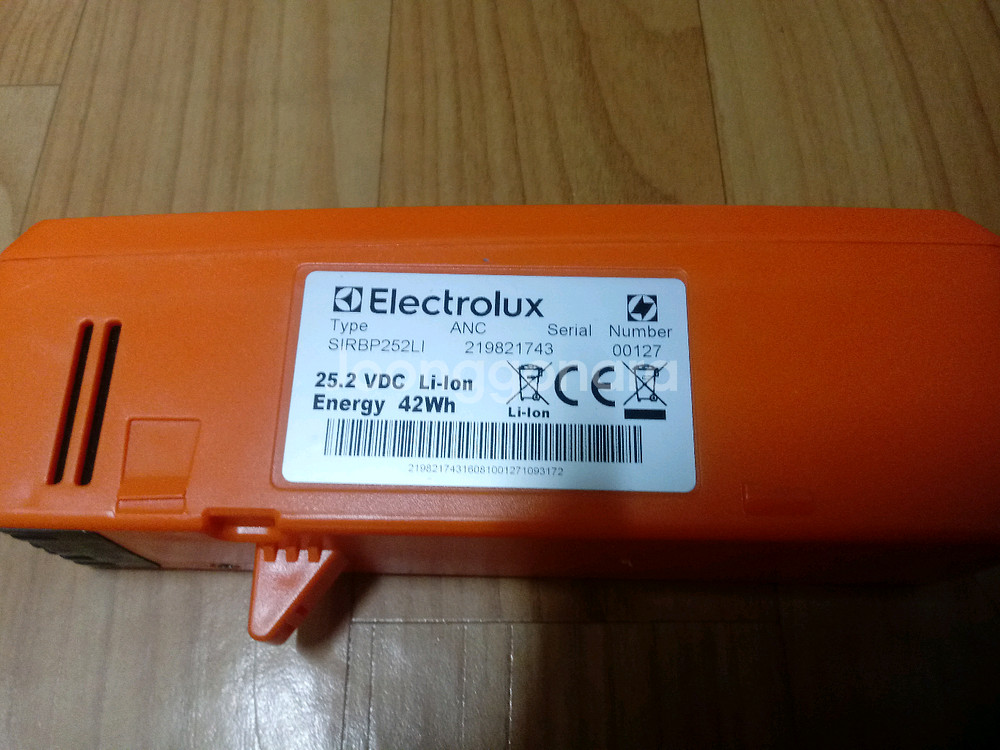 일렉트로룩스 청소기 배터리 SIRBP252LI--1