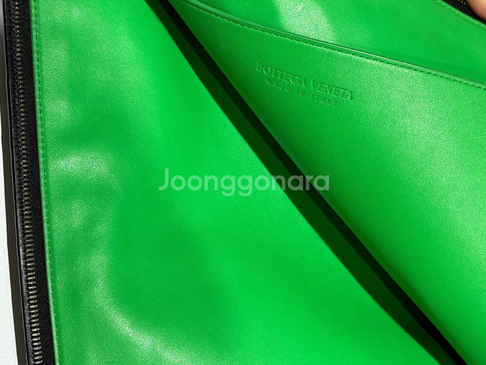 보테가베네타 블랙 인트레치아토 클러치백--4