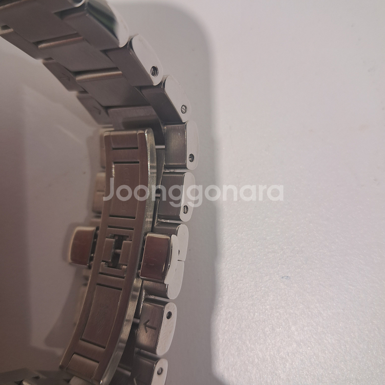 구찌 다이브 스네이크 은장 메탈시계--1