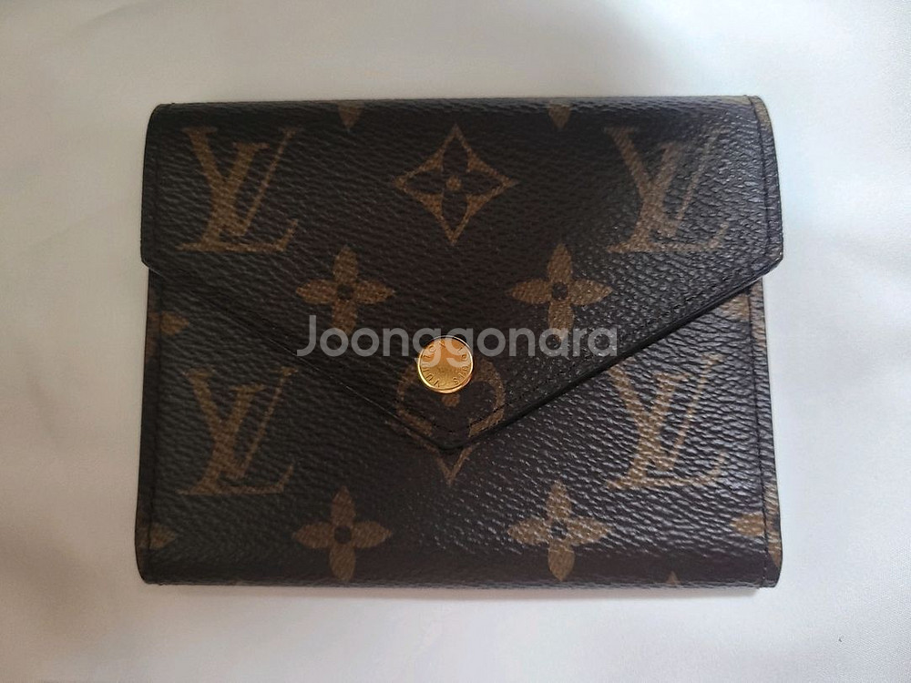 루이비통 빅토린 월릿 정품--0