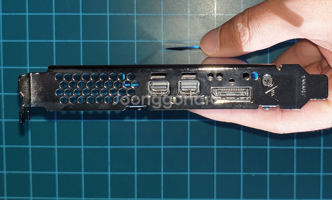 AMD 라데온 프로 WX3100 그래픽카드--6