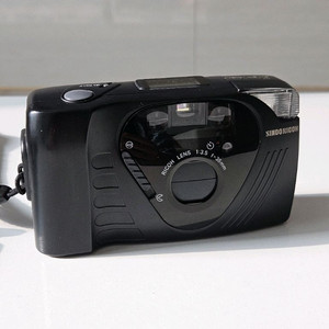 신도리코 FF-9D 필름 카메라