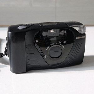 신도리코 FF-9D 필름 카메라