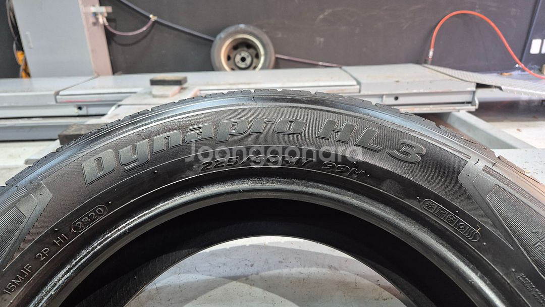 중고 타이어 225 60 17 한국 타이어 다이나프로HL3 2256017--1