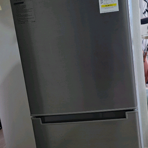 루컴즈106리터 2도어 냉장고