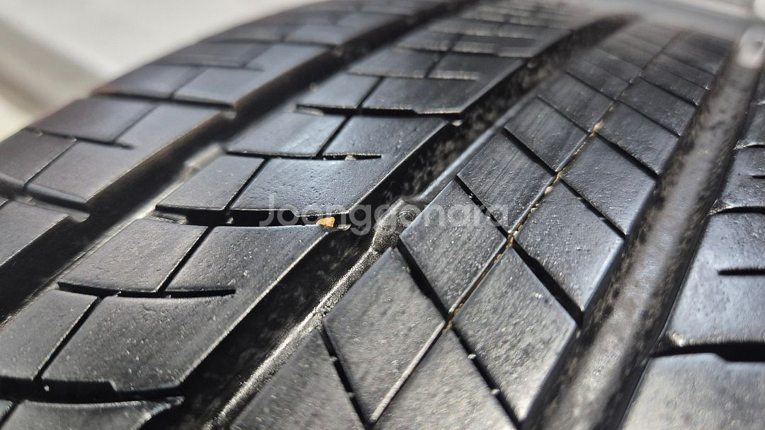 중고 타이어 235 55 18 넥센 타이어 로디안GTX 2355518--1