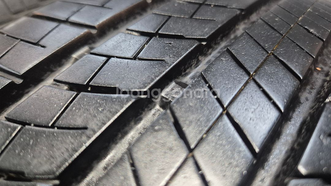 중고 타이어 235 55 18 넥센 타이어 로디안GTX 2355518--2