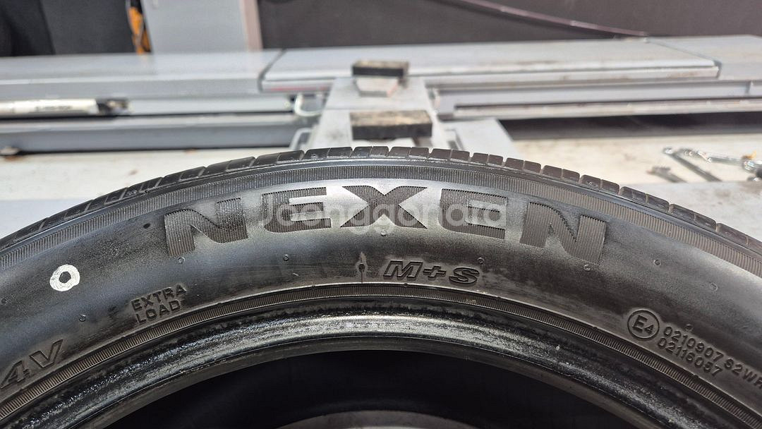 중고 타이어 235 55 18 넥센 타이어 로디안GTX 2355518--3