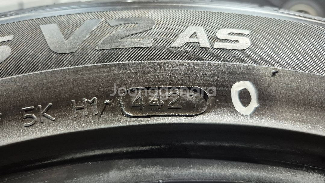 중고 타이어 245 45 19 한국 타이어 벤투스 V2AS 2454519--4