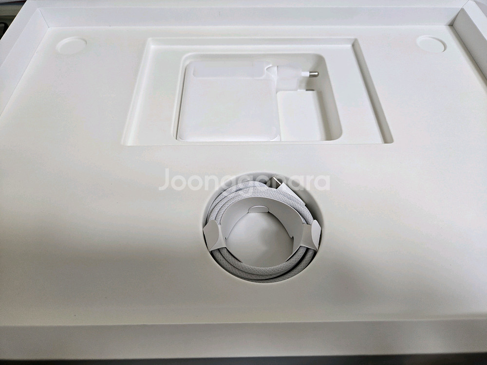 맥북프로 m3 16인치 실버 S급, 애케플--3