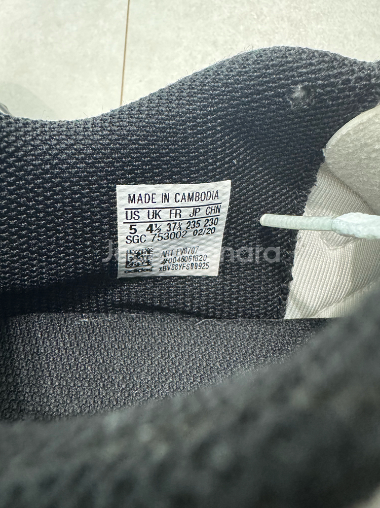 아디다스 풋살화230. 축구화230--1