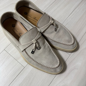 로로피아나로퍼 42사이즈