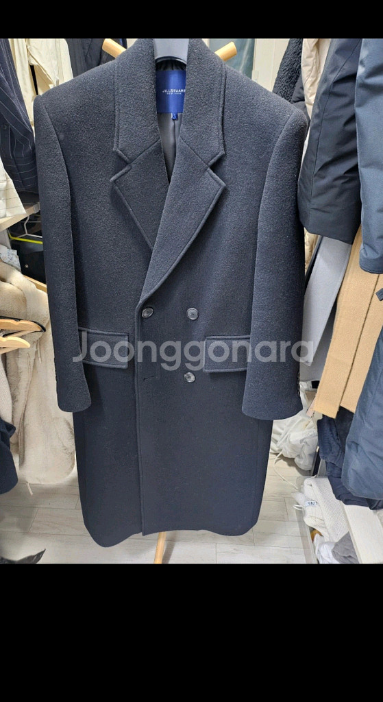 질스튜어트 뉴욕 블랙 오버핏 더블코트--2