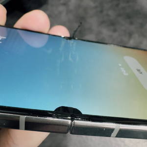 갤럭시 Z플립5 512GB 민트 팝니다.